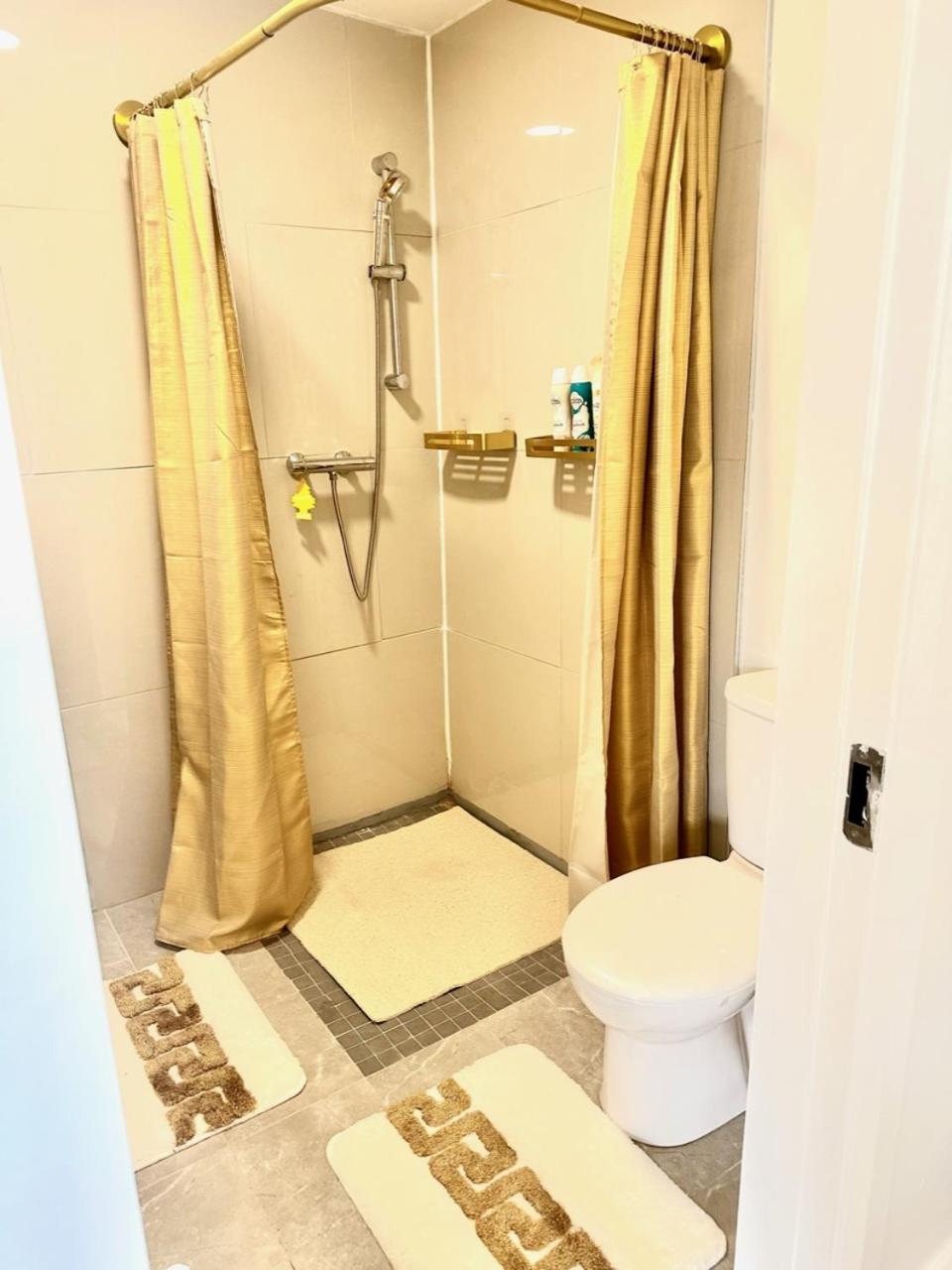 Kildare Luxury Suites Экстерьер фото