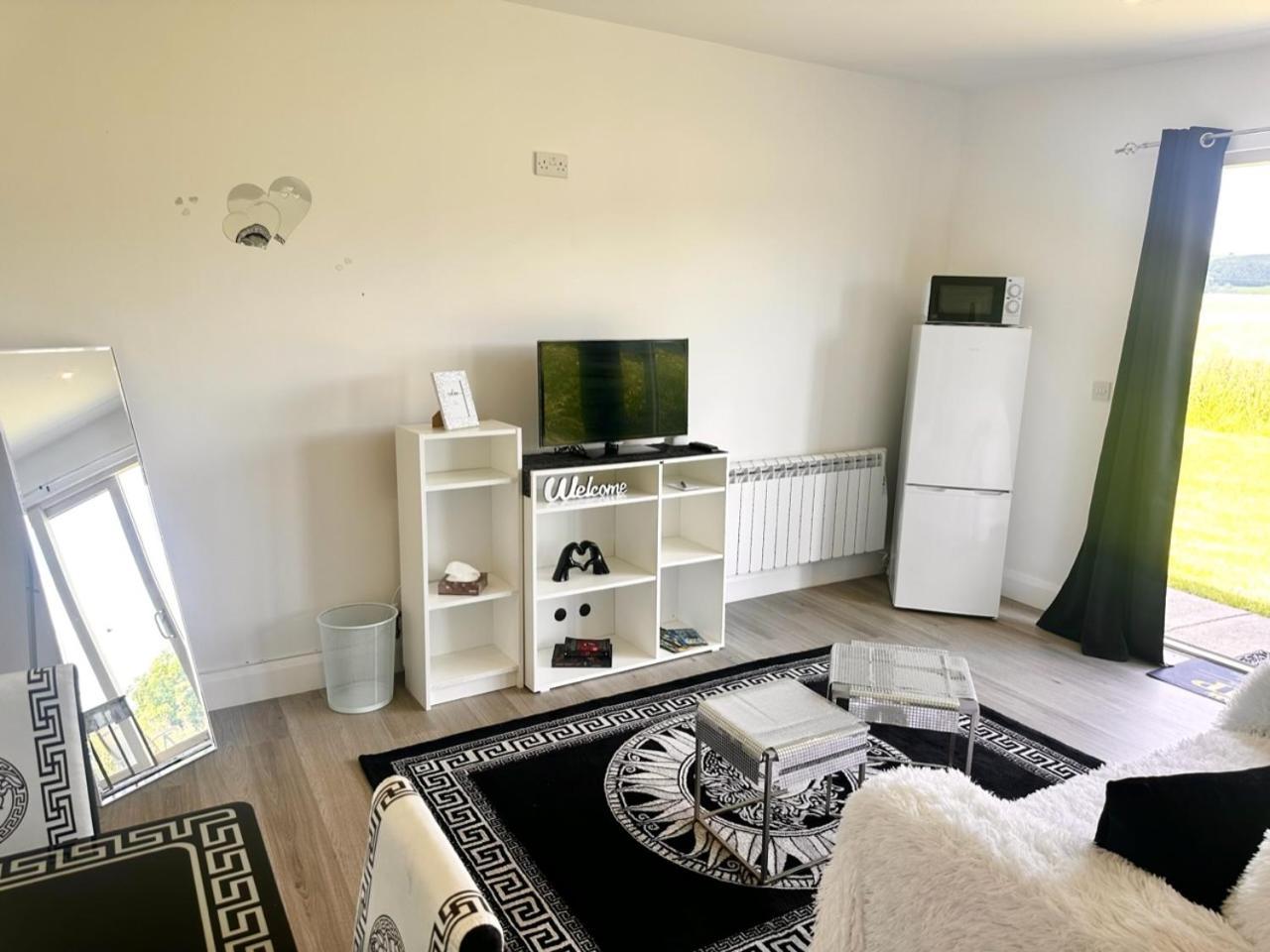 Kildare Luxury Suites Экстерьер фото